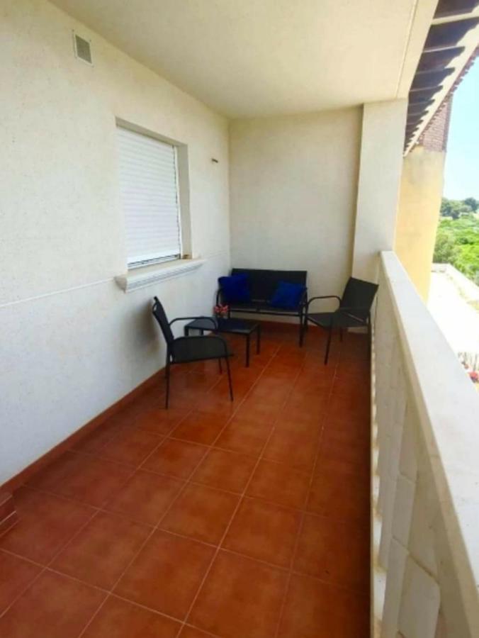 オリウエラCasa Krisアパートメント エクステリア 写真